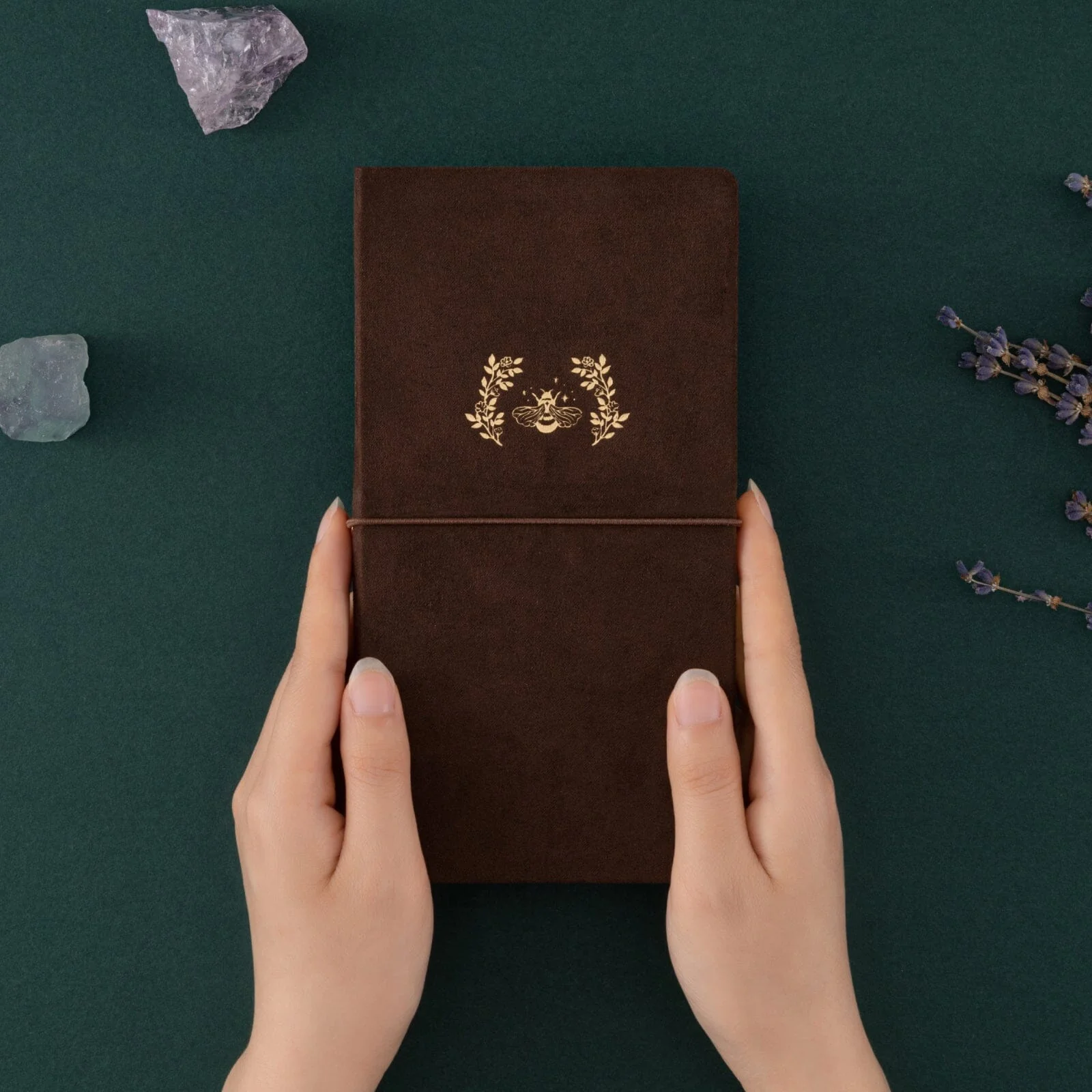 Tsuki ‘Honey Bee’ Luxury Travel Notebook ☾ - Image 7