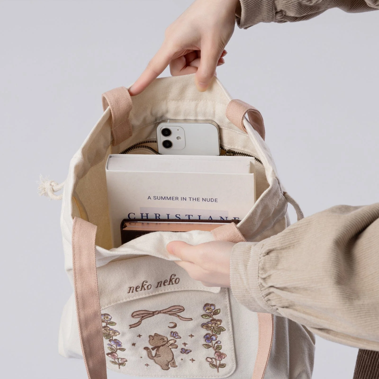 Tsuki ‘Vintage Neko’ Limited Edition Embroidered Tote Bag ☾ - Image 11